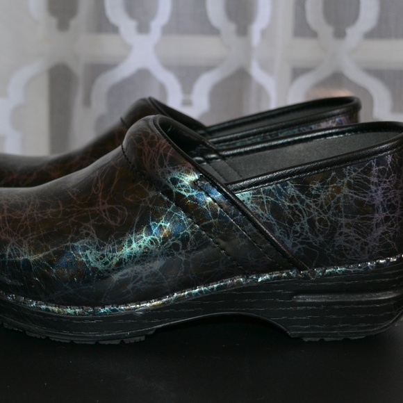 Dansko Clogs - Picture 2 of 4
